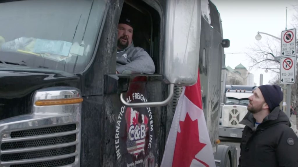 Jordan Clipper confronta os caminhoneiros canadenses "Freedom Caravan" e descobre muitos buracos na trama