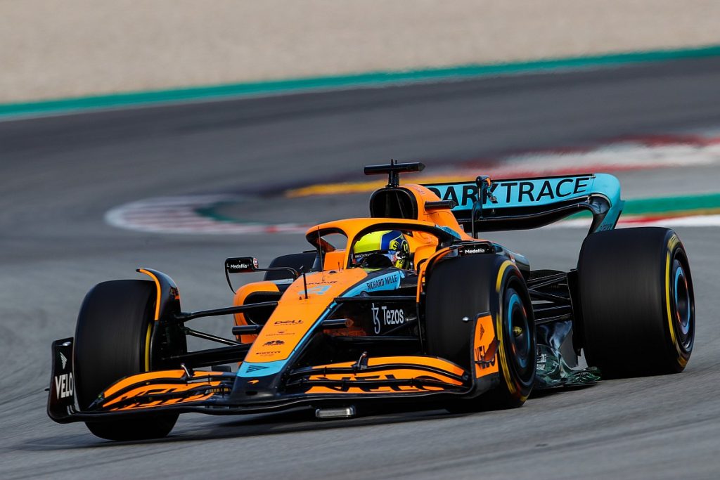 Norris coloca McLaren à frente no primeiro dia