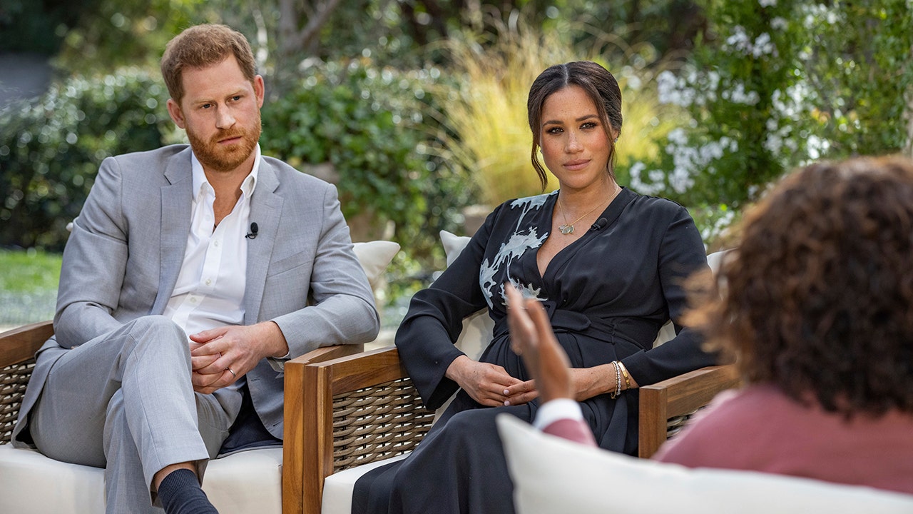 Meghan Markle, a voz de Archewell para o príncipe Harry reside no Spotify depois de resolver problemas de desinformação sobre COVID

