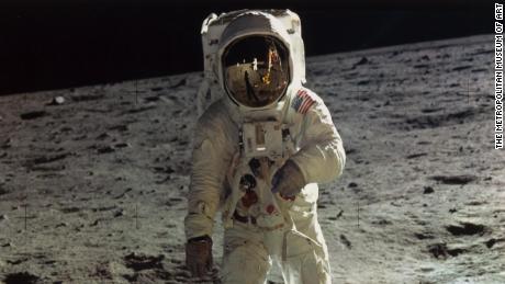 Amostras lunares da Apollo 11 em busca de sinais de vida