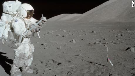 Amostras lunares usadas das missões Apollo serão estudadas pela primeira vez