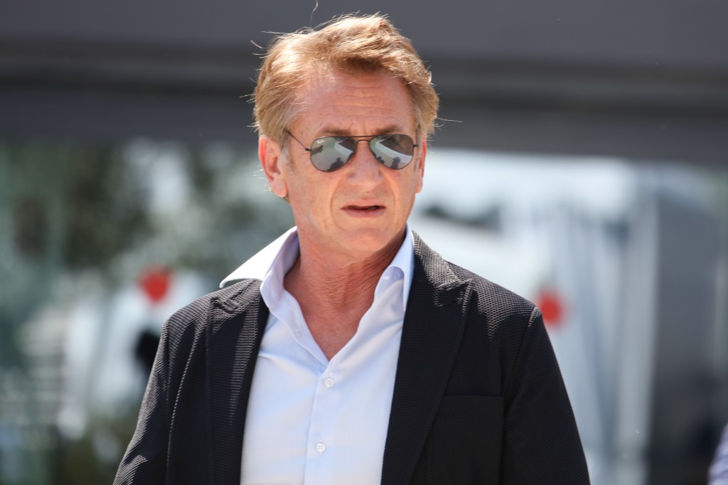 Ator Sean Penn ameaça derreter o Oscar em público - Prazo