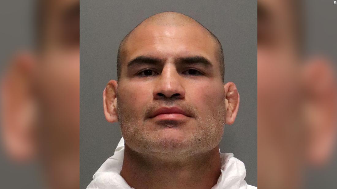 Cain Velasquez, ex-campeão do UFC, é preso em tiroteio na área da baía

