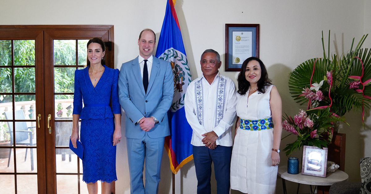 Casal real britânico embarca em turnê pelo Caribe após protesto em Belize

