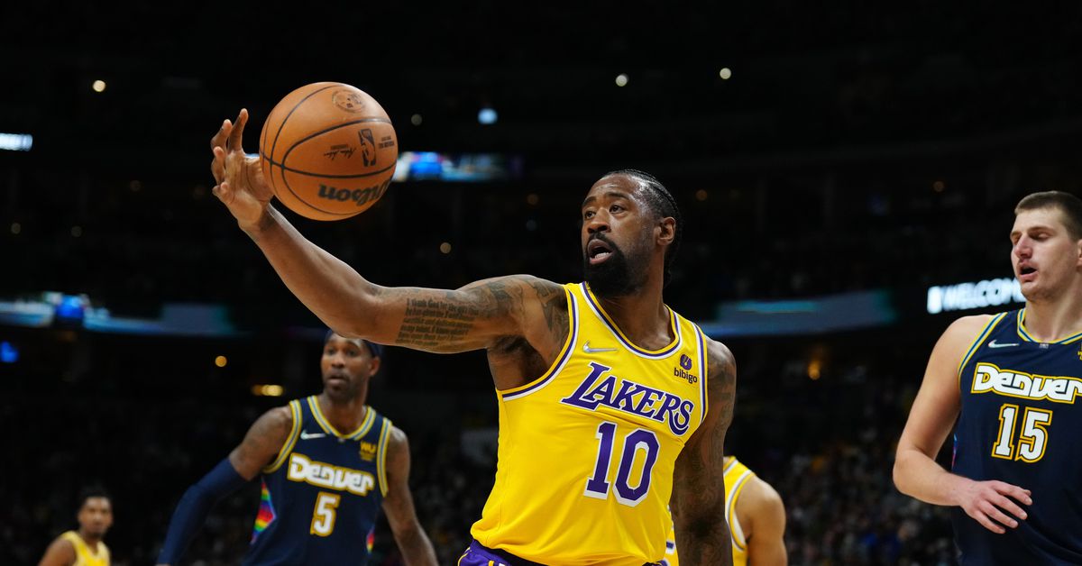 Relatório: Sixers será agressivo na perseguição de DeAndre Jordan depois que Lakers o cedeu

