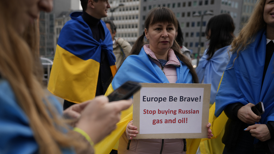 União Europeia protesta contra gás de petróleo russo