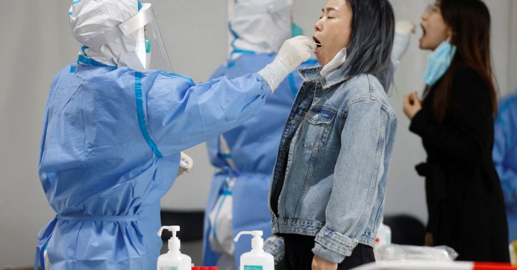 A capital chinesa está em uma corrida para descobrir casos de coronavírus e evitar a situação de Xangai