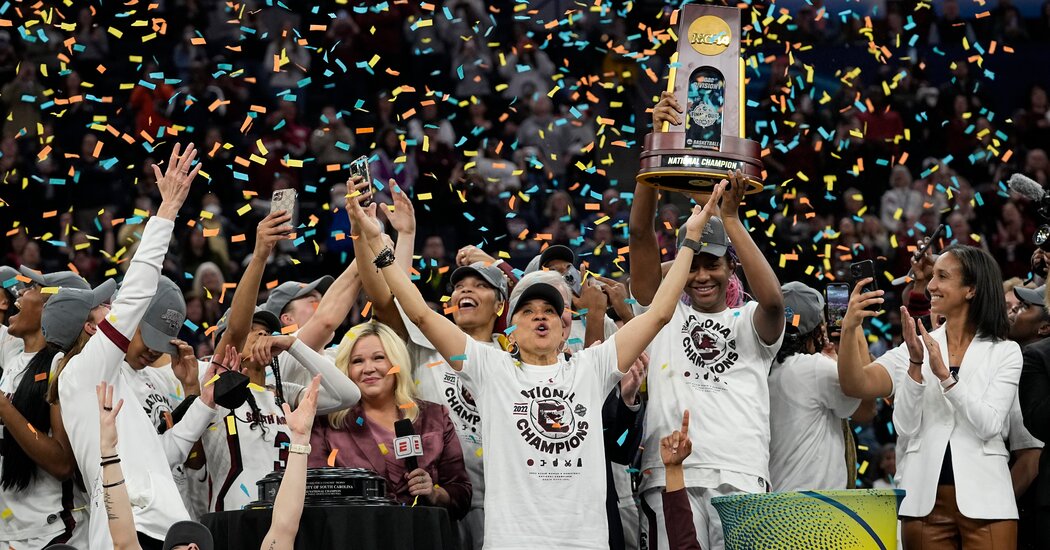  Claramente, é hora da Carolina do Sul.  Veja como Dawn Staley fez isso.

