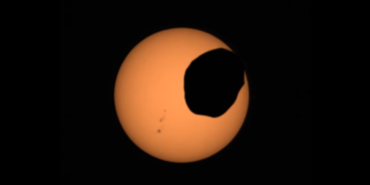 Este eclipse solar de 40 segundos visto da superfície de Marte é incrível