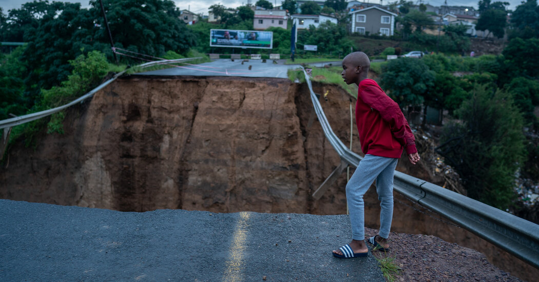 Inundações na África do Sul: atualizações ao vivo

