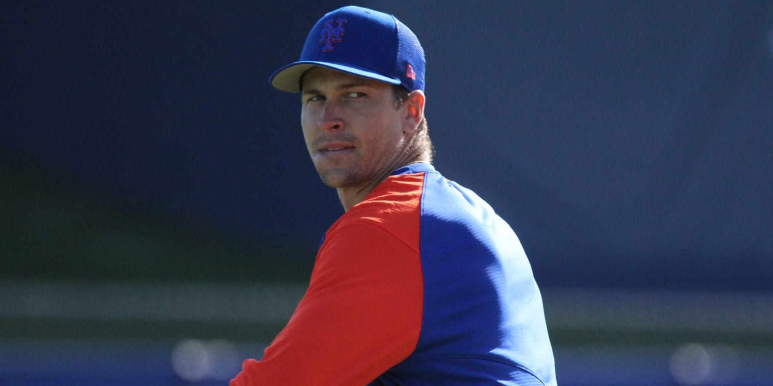 Jacob Degrom perde dia de estreia

