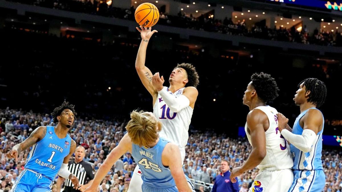 KS vs UNC, Fast Food: Jayhawks completa retorno histórico para ganhar o primeiro campeonato da NCAA desde 2008

