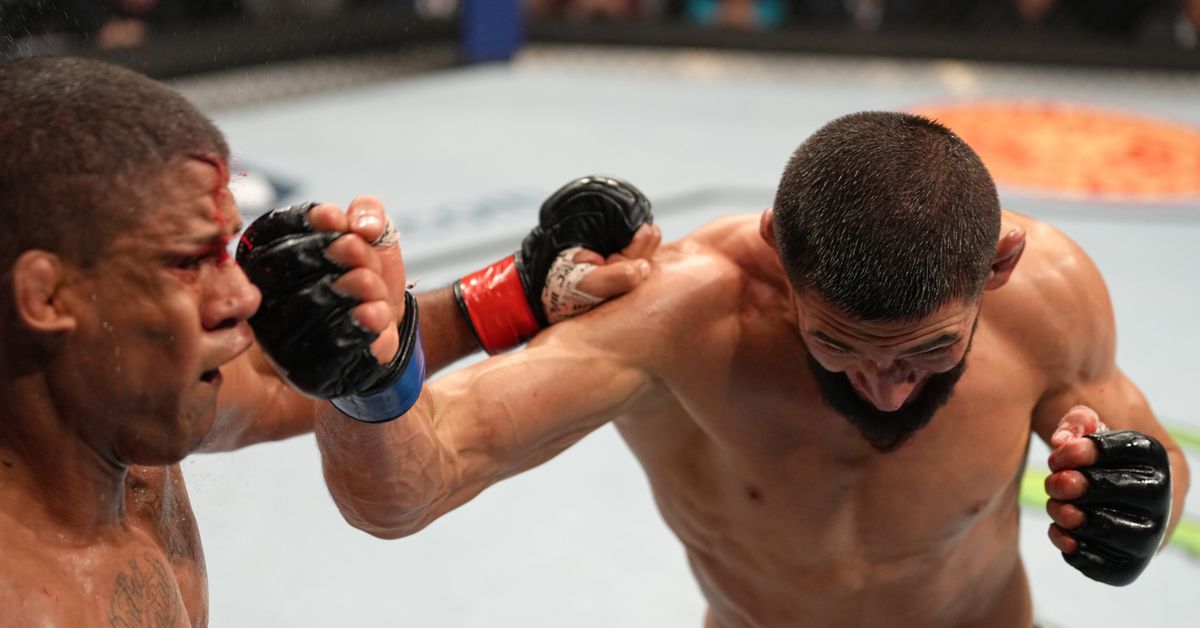 UFC 273 Tweets: Lutadores reagem à sangrenta batalha de Khameza Shemayev contra Gilbert Burns

