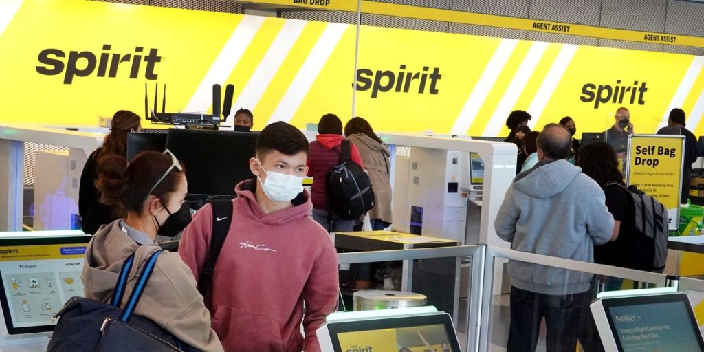 Spirit Airlines rejeita oferta da JetBlue e mantém acordo com Frontier