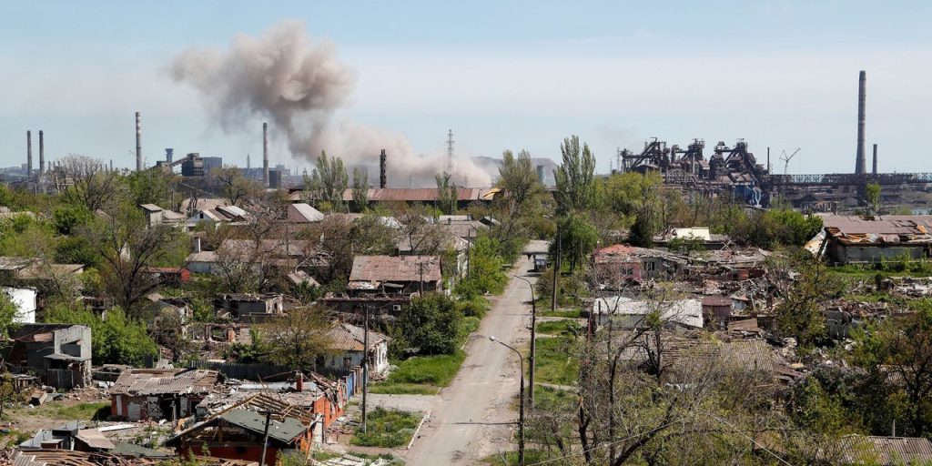 Ucrânia luta por Mariupol sitiada enquanto a Rússia se prepara para comemorar uma data importante