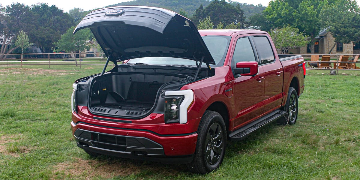 O Espumante Elétrico Gigante Relâmpago F-150 é sua melhor característica

