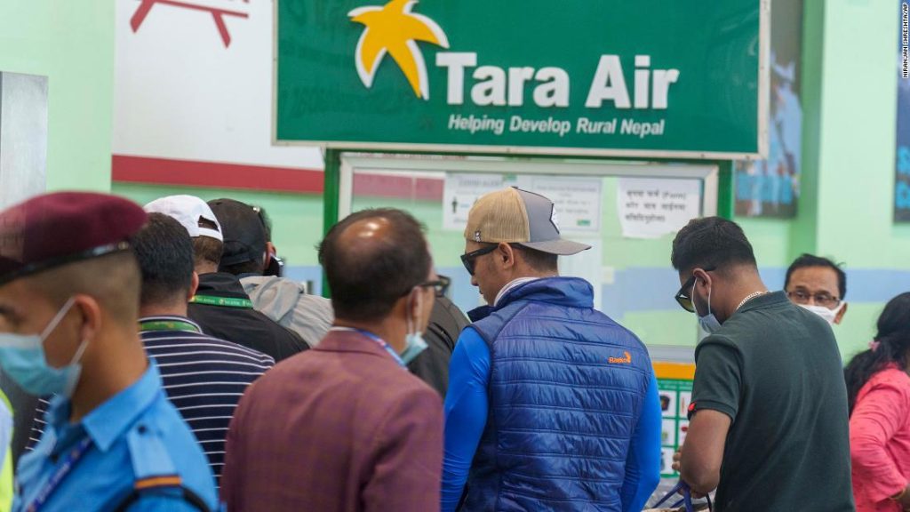 Avião nepalês Tara Air perdido com 22 pessoas a bordo