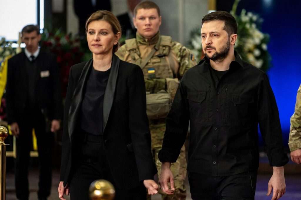 Primeira-dama da Ucrânia, Olena Zelenska, detalha as perdas de guerra de sua família