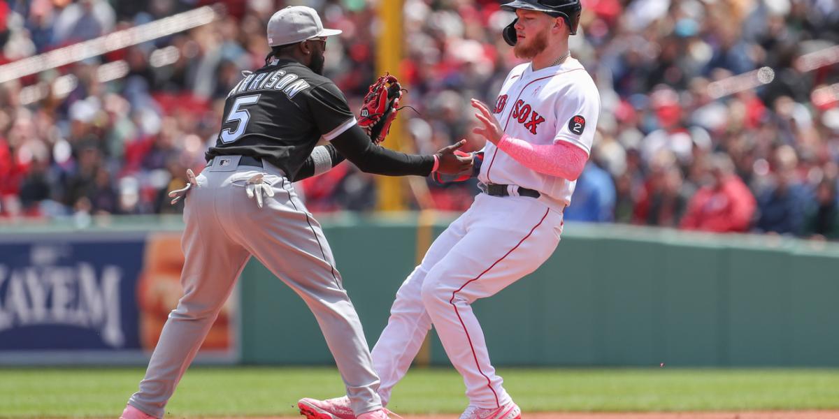 Três jogadores matam um ataque do Red Sox, e eles não são quem você pensa que são

