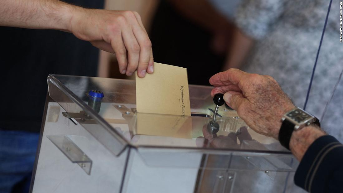 Baixa participação ofuscou as eleições parlamentares francesas

