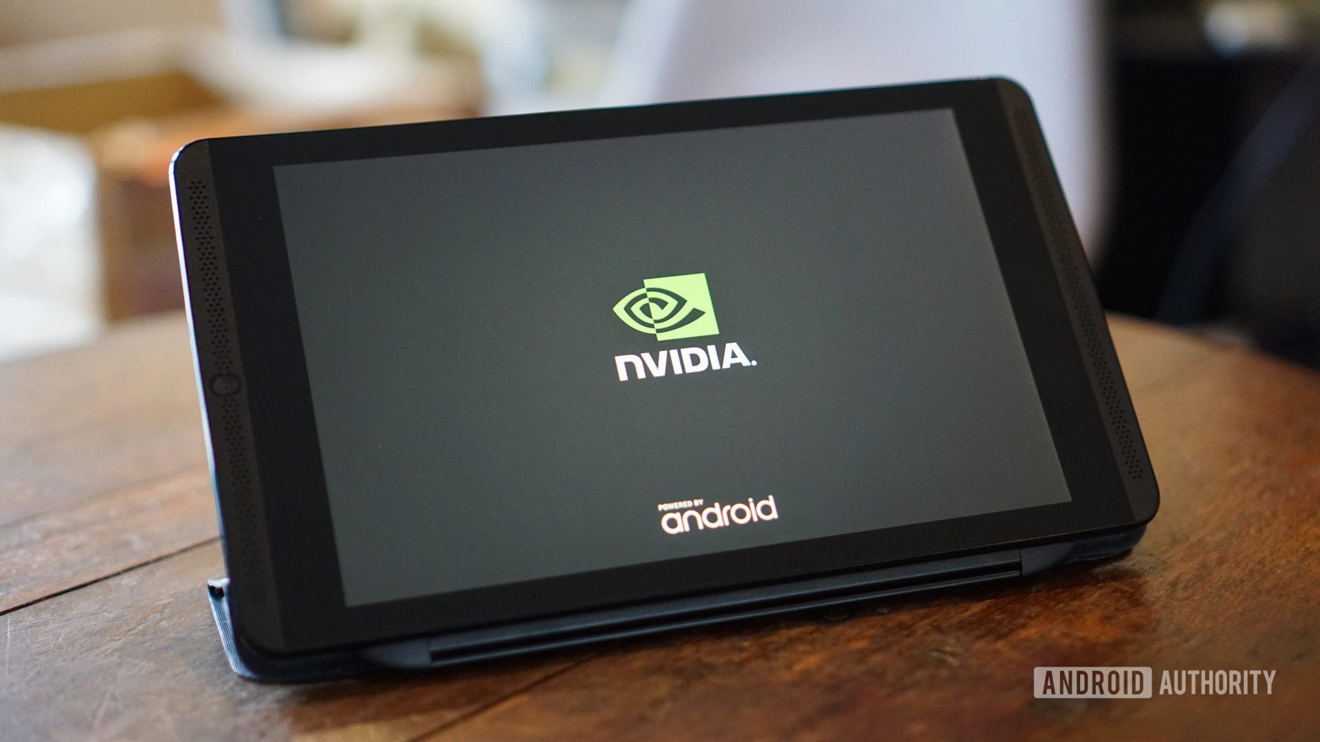 Vista frontal do tablet Nvidia Shield