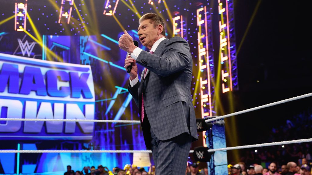 Quem produziu o baile Vince McMahon no WWE SmackDown?