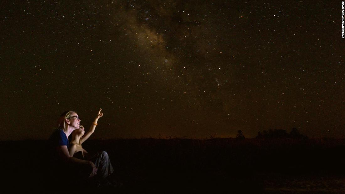 Assista a um raro alinhamento de cinco planetas no céu neste fim de semana

