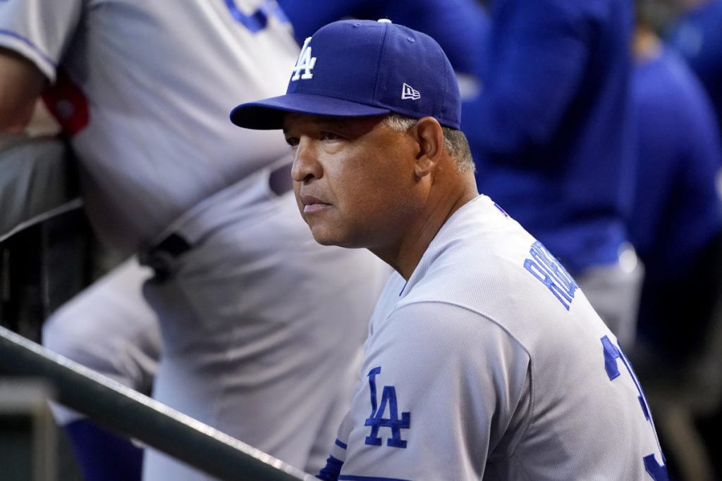 Árbitros impedem Roberts Dodgers de designar jogador de posição