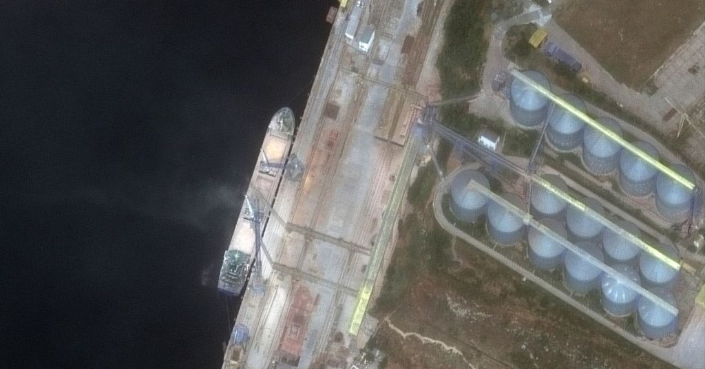 Maksar diz que navios de bandeira russa transportam grãos ucranianos para a Síria
