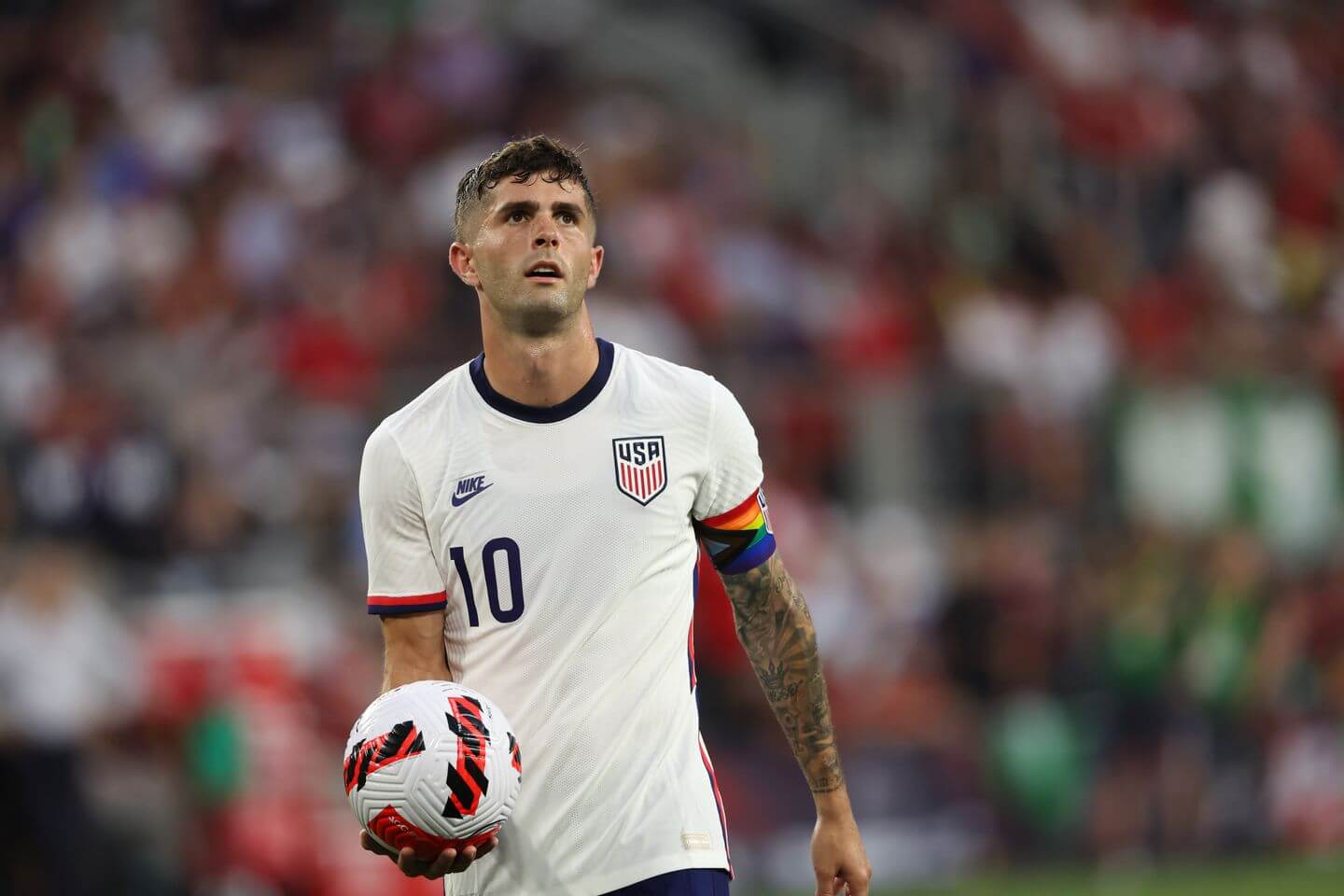 Pulisic critica torcedores da USMA após baixa participação na vitória por 3 a 0 sobre o Marrocos

