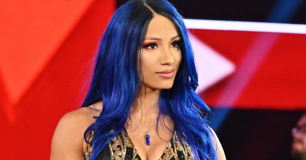 Resumo de rumores: status de Sasha Banks na WWE, planos do SummerSlam, Laurinaitis e muito mais!

