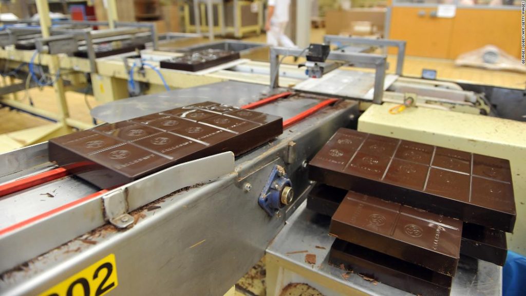 Salmonella: Barry Callebaut, a maior fábrica de chocolate do mundo, fecha devido a surto