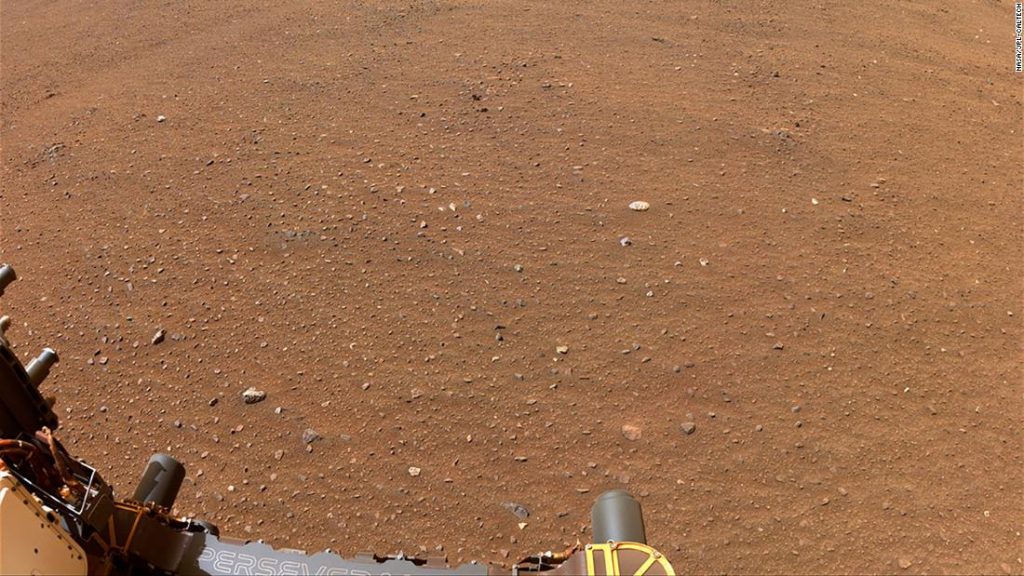 O rover persistente explora o local de lançamento para a primeira missão de lançamento de Marte