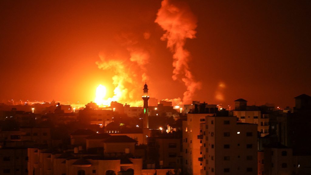 Pelo menos quatro foguetes foram disparados de Gaza horas depois que Biden deixou Israel