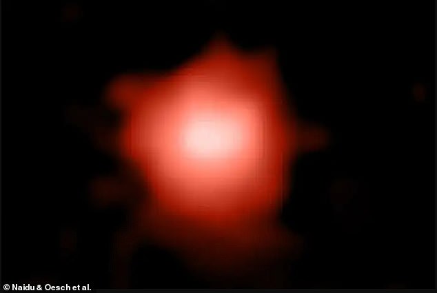 O Telescópio James Webb da NASA (JWST) descobriu uma galáxia de 13,5 bilhões de anos, que agora é o universo mais antigo visto pelos olhos humanos.  A galáxia, chamada GLASS-z13 (GN-z13), formou-se apenas 300 milhões de anos após o Big Bang, há 13,8 bilhões de anos.
