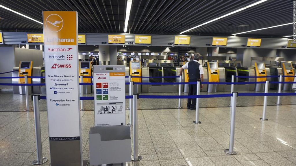 Cancelamentos da Lufthansa afetam mais de 130.000 passageiros