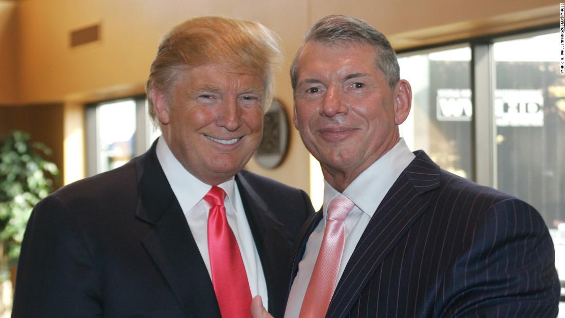 Uma investigação sobre os pagamentos financeiros silenciosos de Vince McMahon supostamente levou ao surgimento das doações de caridade de Trump

