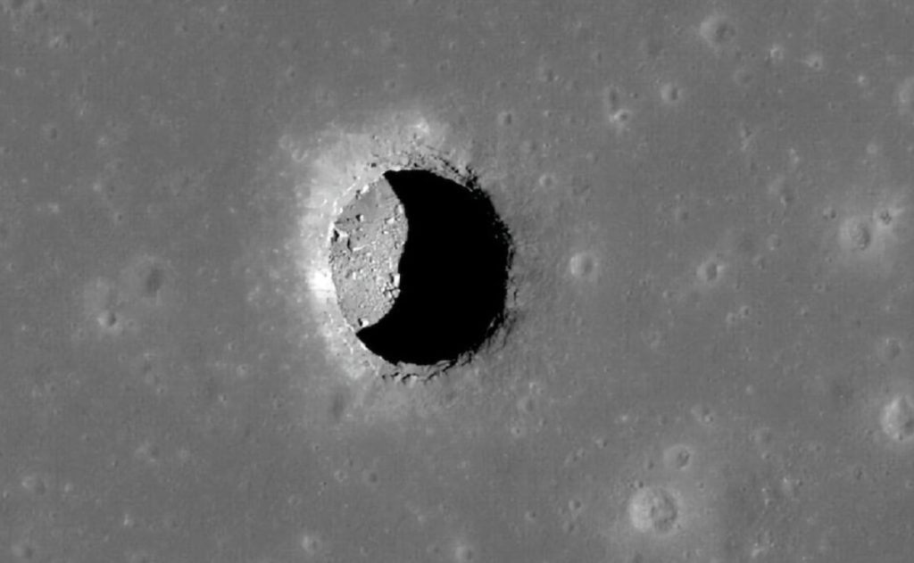 Cientistas descobriram que é "clima Sitrah" na superfície da lua em alguns locais