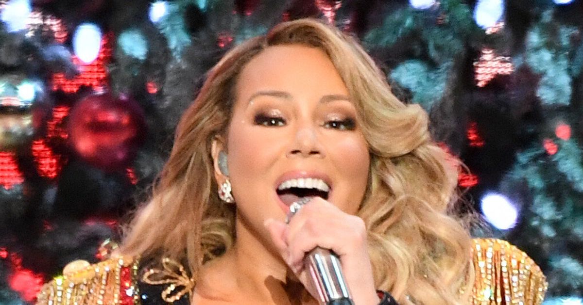  Guerra de divas!  Brilhante voa quando a ação de Mariah Carey aparece em uma nota azeda com rainhas rivais

