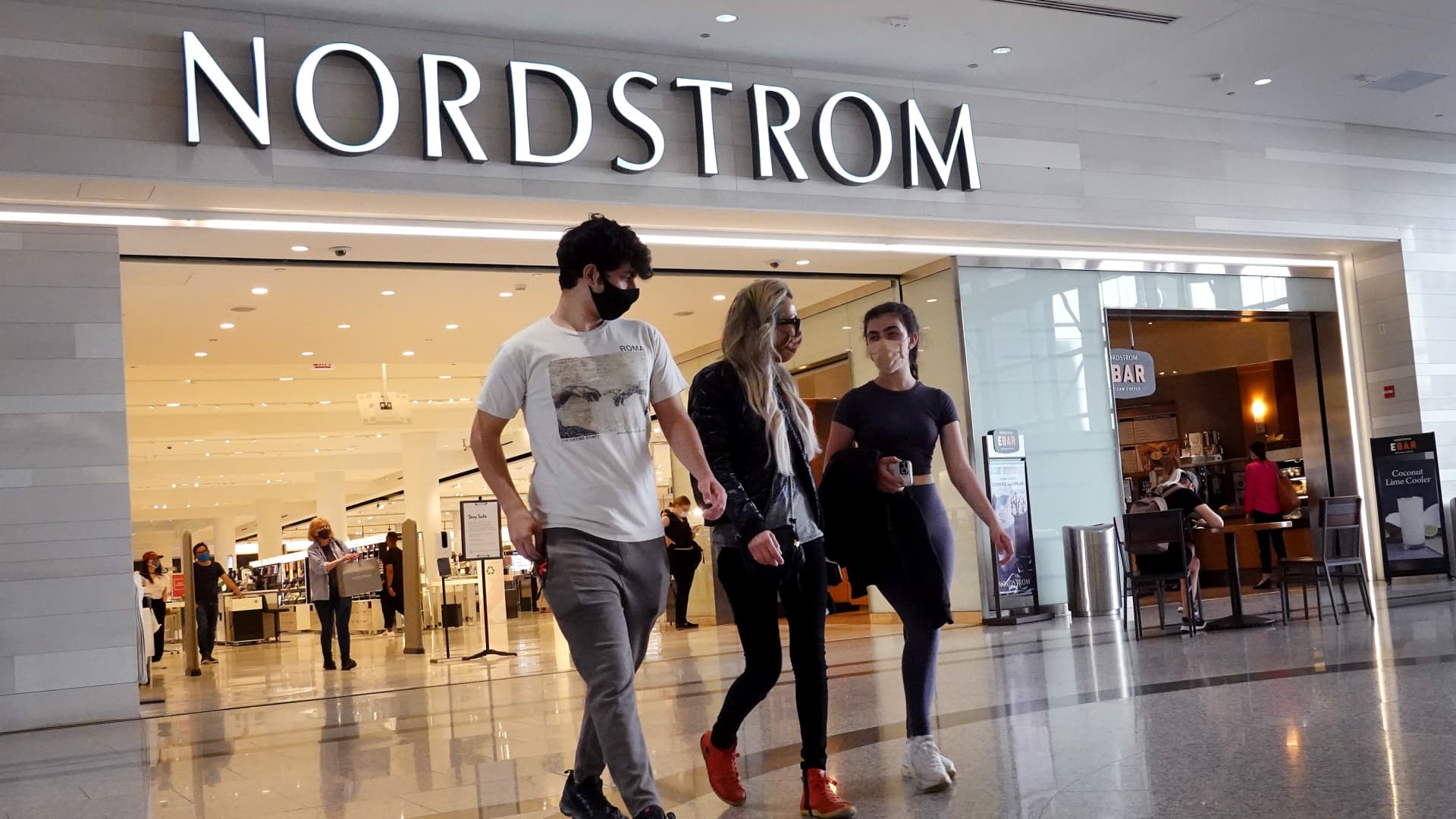 Nordstrom (JWN) anuncia resultados para o segundo trimestre de 2022

