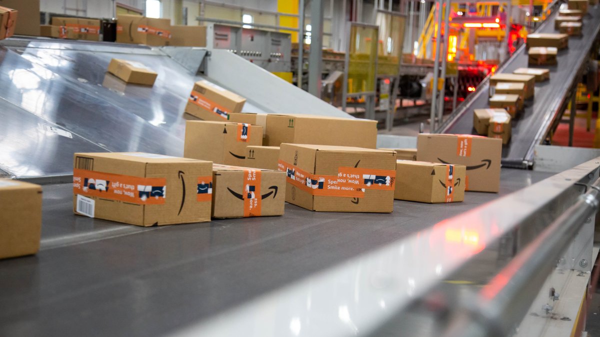 OSHA investigando mortes de trabalhadores da NJ Amazon - NBC10 Filadélfia

