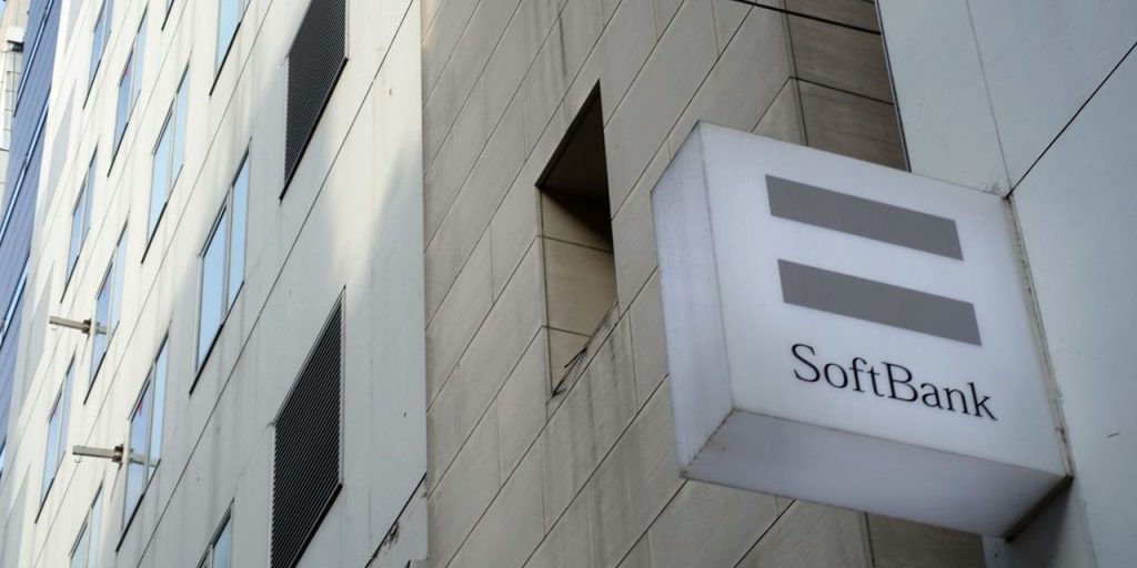 SoftBank relata perdas trimestrais de US$ 23 bilhões com possibilidade de desaceleração tecnológica