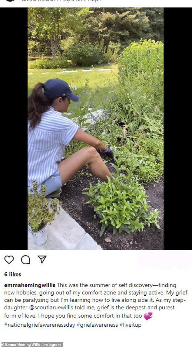 Luto: No início desta semana, a atriz postou um clipe em sua conta do Instagram no Dia Nacional de Conscientização do Luto falando sobre seu luto. 