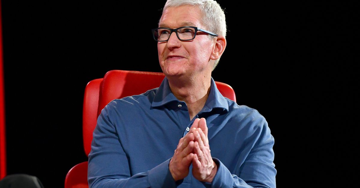 Tim Cook prefere vender um iPhone a adicionar RCS ao iMessage

