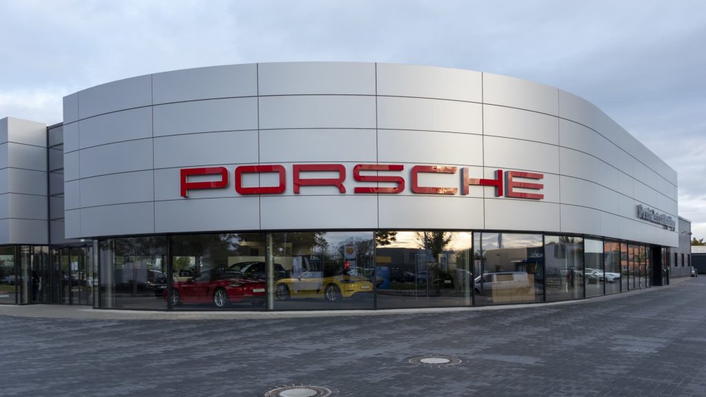 Volkswagen visa avaliação de US$ 70,1 bilhões a US$ 75,1 bilhões no IPO planejado da Porsche