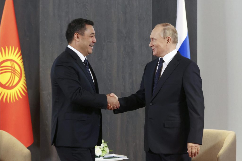 Xi e Putin se encontraram no Uzbequistão durante a guerra na Ucrânia