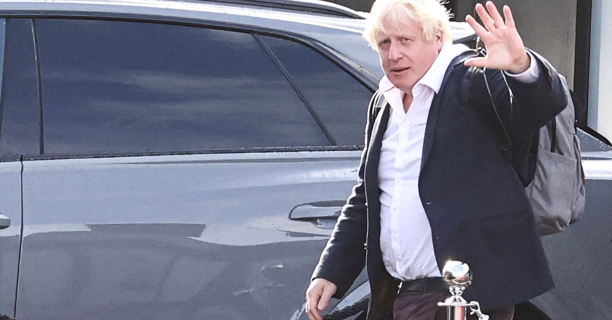 Boris Johnson desiste da corrida pela liderança conservadora do Reino Unido

