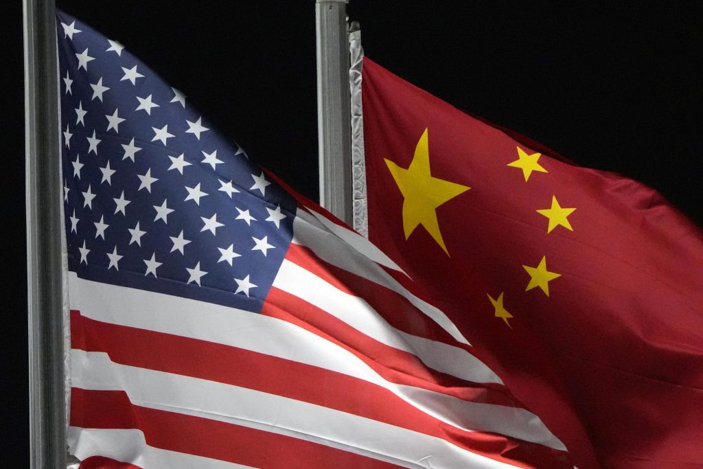 China critica novas restrições à exportação de chips dos EUA