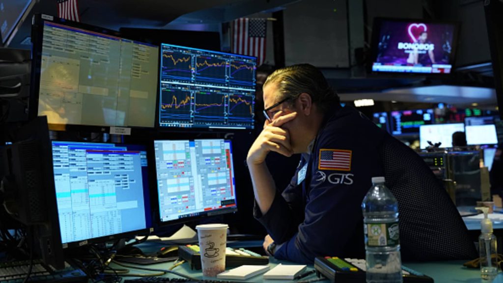 O S&P 500 caiu na quinta-feira, com os investidores pesando as recentes oscilações de preços