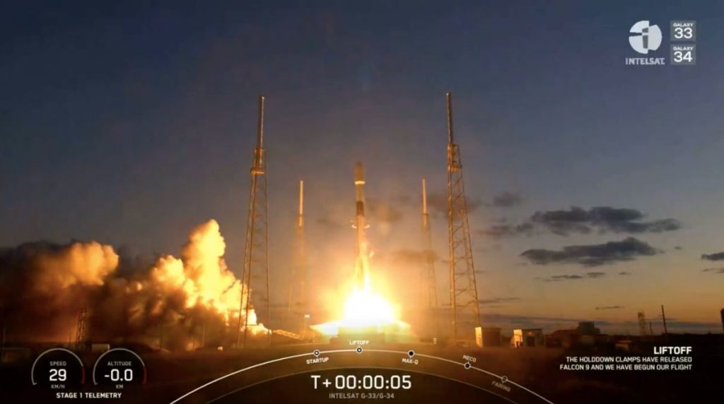 Um foguete SpaceX Falcon 9 lançado na 14ª missão recorde